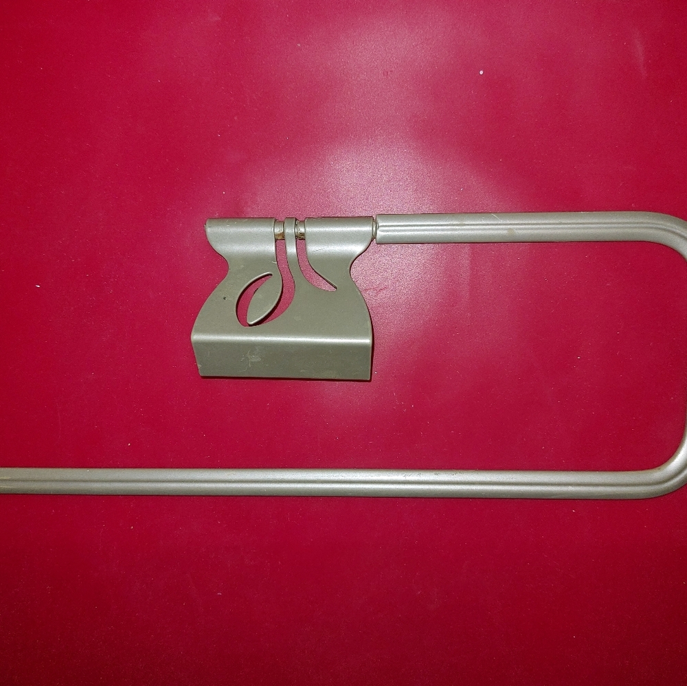 Paper towel holder